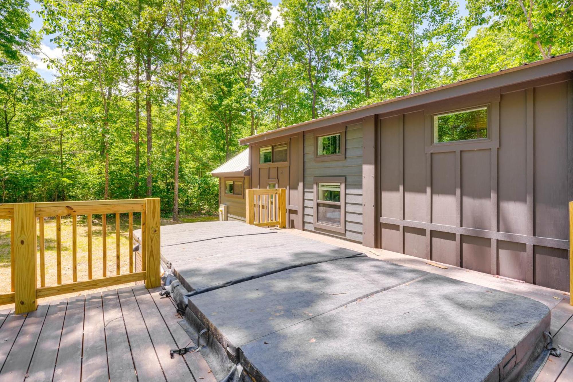 Monteagle Cabin With Swim Spa, Sauna And Fire Pit! Kültér fotó